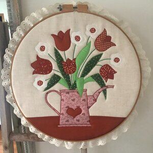 LARGE VINTAGE QUILTED EMBROIDERY ART IN WOODEN HOOP FRAME